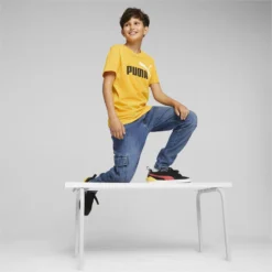 Essentials+ T-shirt Met Tweekleurig Logo Voor Jongeren PUMA -Mode Geest Verkoop essentials t shirt met tweekleurig logo voor jongeren puma 2
