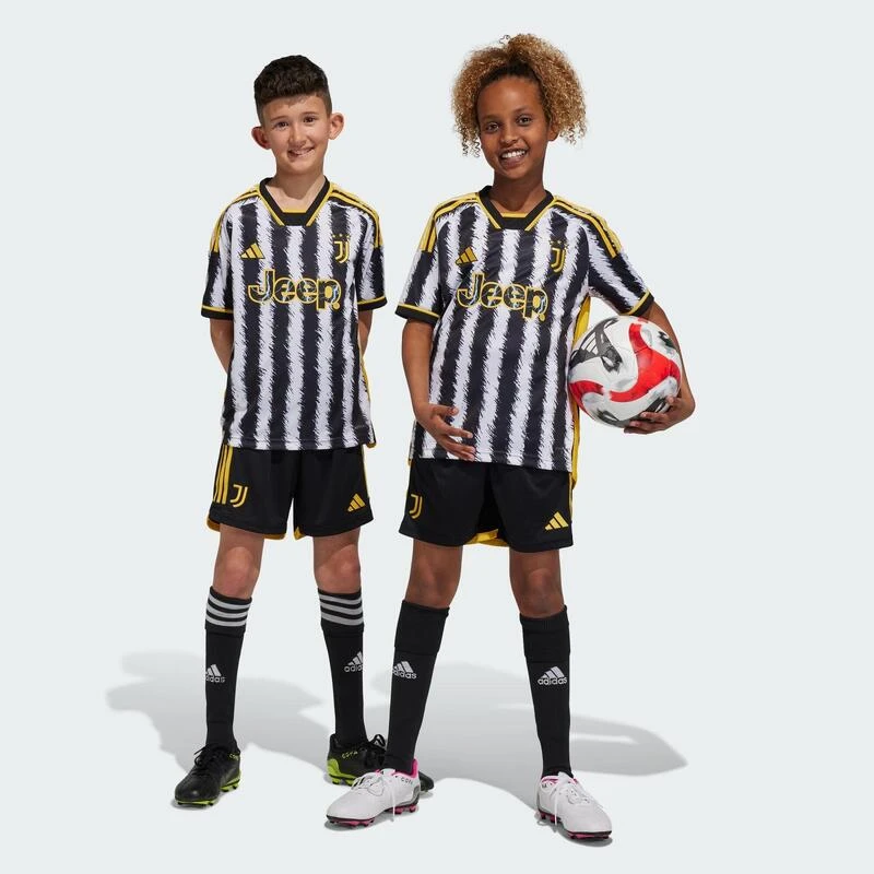 ADIDAS Juventus 23/24 Junior Thuisshort 1 ADIDAS Juventus 23/24 Junior Thuisshort