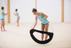 Mouwloos Turnpakje Met Rokje Voor Ritmische Gymnastiek Met Strass Meisjes -Mode Geest Verkoop mouwloos turnpakje met rokje voor ritmische gymnastiek turquoise met strass meisjes 11