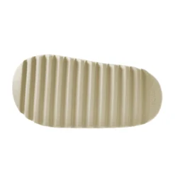 Nuvola Teenslippers Voor Kinderen In Zwart Met Rubberen Zool -Mode Geest Verkoop nuvola teenslippers voor kinderen in beige met rubberen zool 4