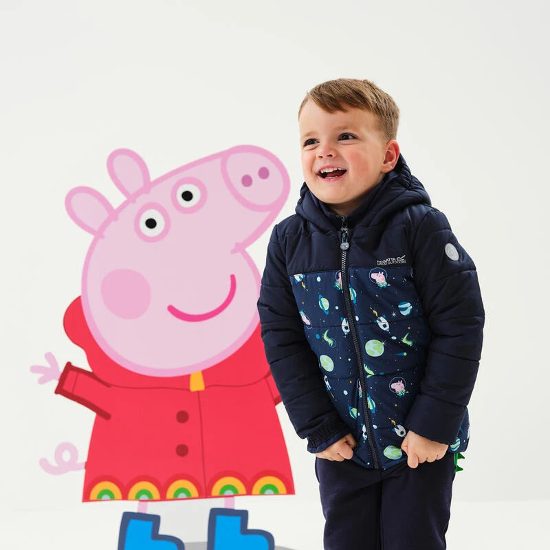 Regatta Peppa Pig Geïsoleerde Wandeljas Met Donsvoering Voor Jongens - Marine 1 Regatta Peppa Pig Geïsoleerde Wandeljas Met Donsvoering Voor Jongens - Marine