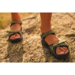 Quechua Wandelsandalen Voor Kinderen MH100 KD -Mode Geest Verkoop wandelsandalen voor kinderen mh100 tw maat 32 tot 37 blauwgeel 7