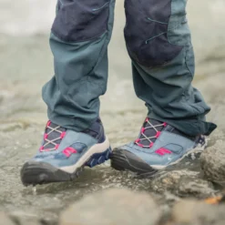 Quechua Waterdichte Halfhoge Wandelschoenen Voor Kinderen Crossrock Blauw 28 Tot 34 -Mode Geest Verkoop waterdichte halfhoge wandelschoenen voor kinderen crossrock blauw 28 tot 34 7